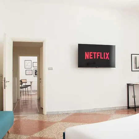 Di Design - Metro Re Di Apartment