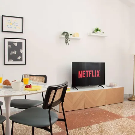 Di Design - Metro Re Di Apartment